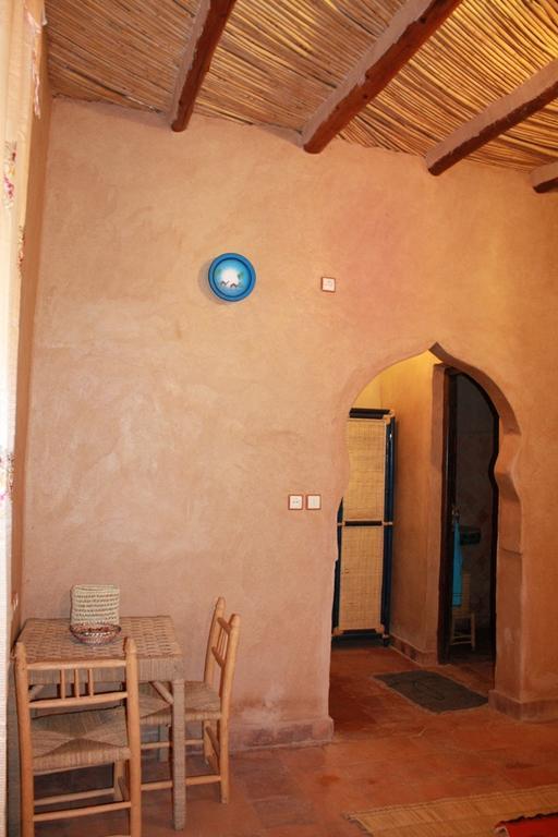 Maison D'Hotes La Tour De Toile Tarudante Quarto foto